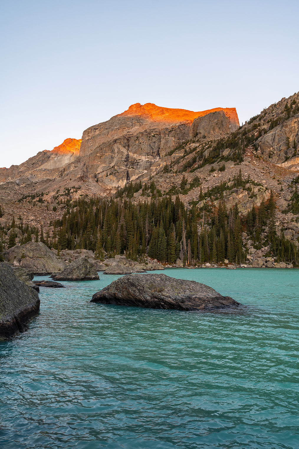 Alpenglow at Lake Haiyaha